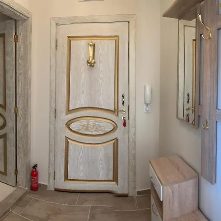 Apartment Happy Smiles Pomorie